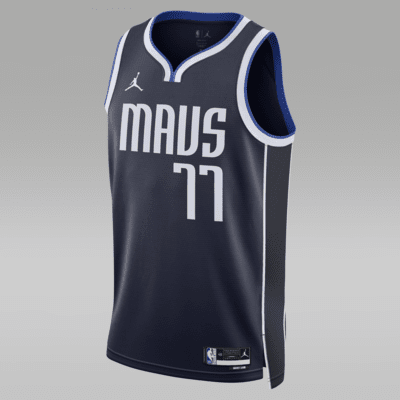 Dallas Mavericks Statement Edition Men s Jordan Dri FIT NBA Swingman Jersey. Nike ID